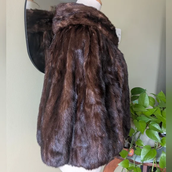 *SOLD* Vintage The Halle Bros. Co. Mink Fur Stole Wrap Boho Wedding - Picture 6 of 12